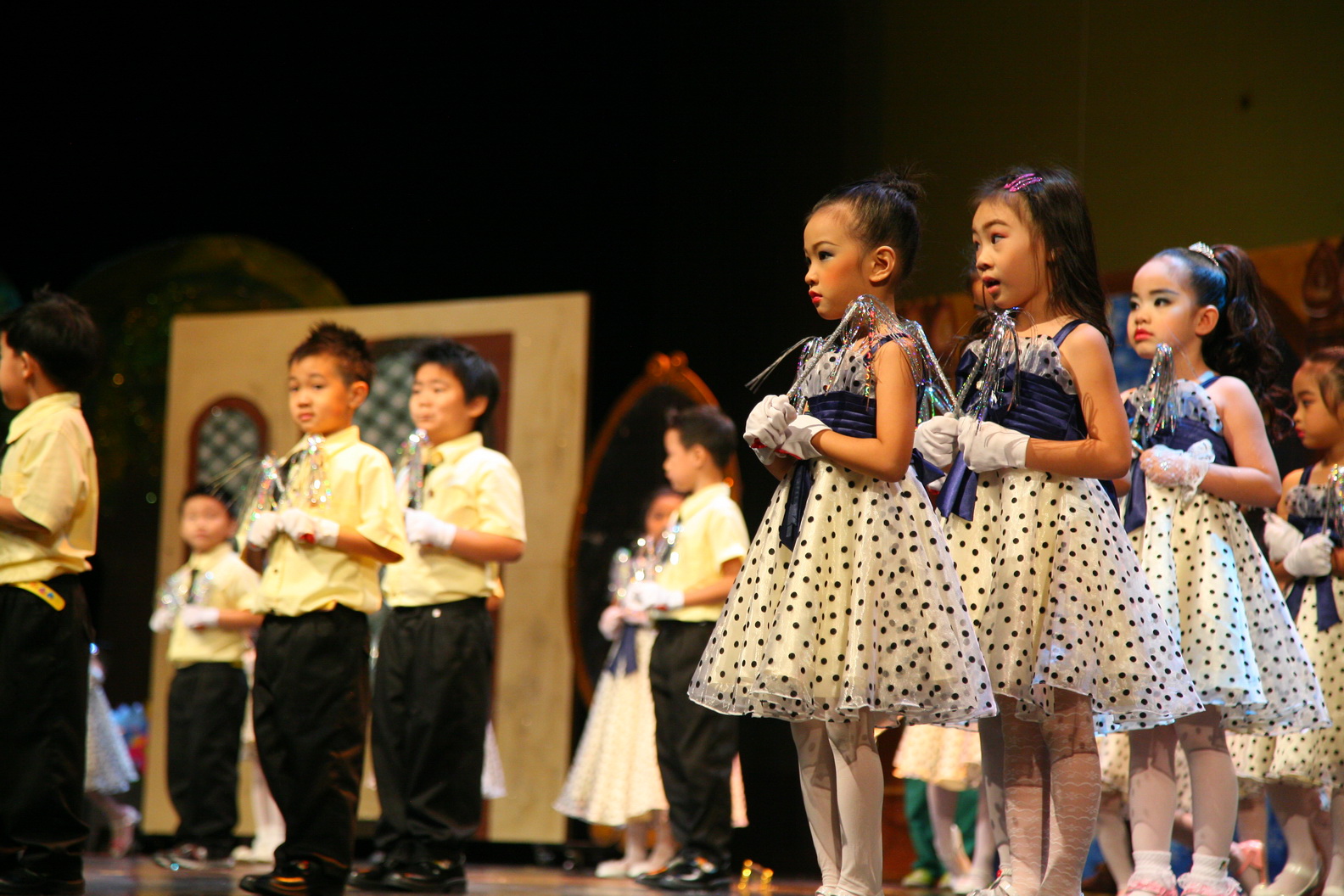 Varee_Annual_Performance 2013_Kindergarten_C1_030